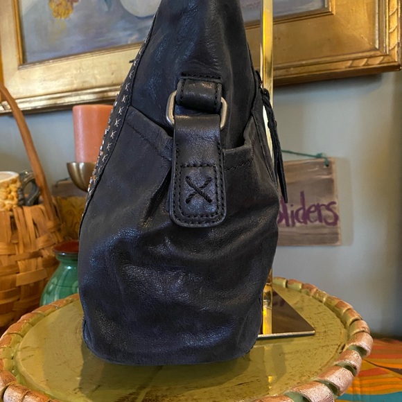 The Sak Leather Stitched Hobo Shoulder Bag - Picture 4 of 12